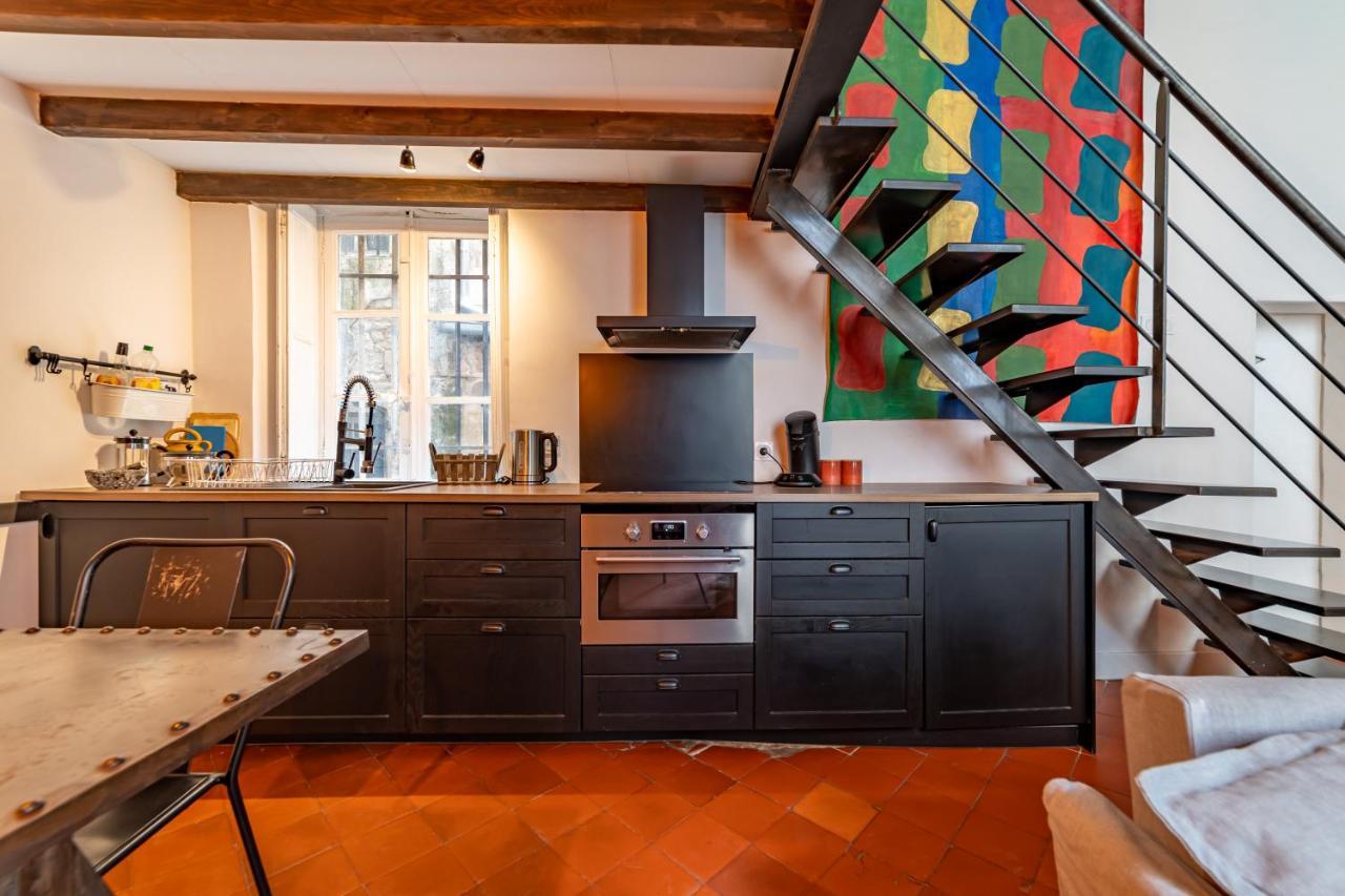 Loft Calme A La Maison Carree - Une Nuit A Nimes Exterior photo
