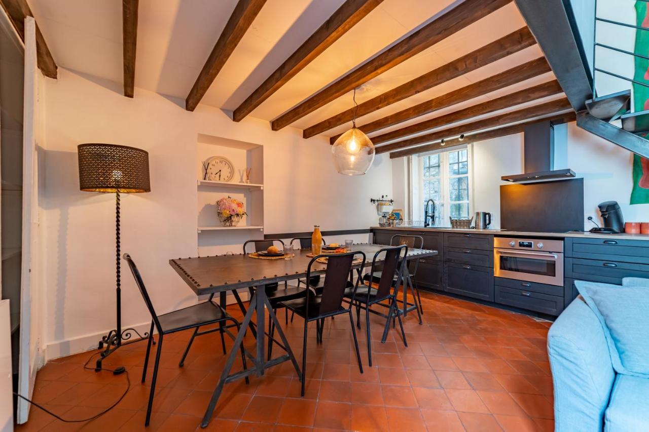 Loft Calme A La Maison Carree - Une Nuit A Nimes Exterior photo