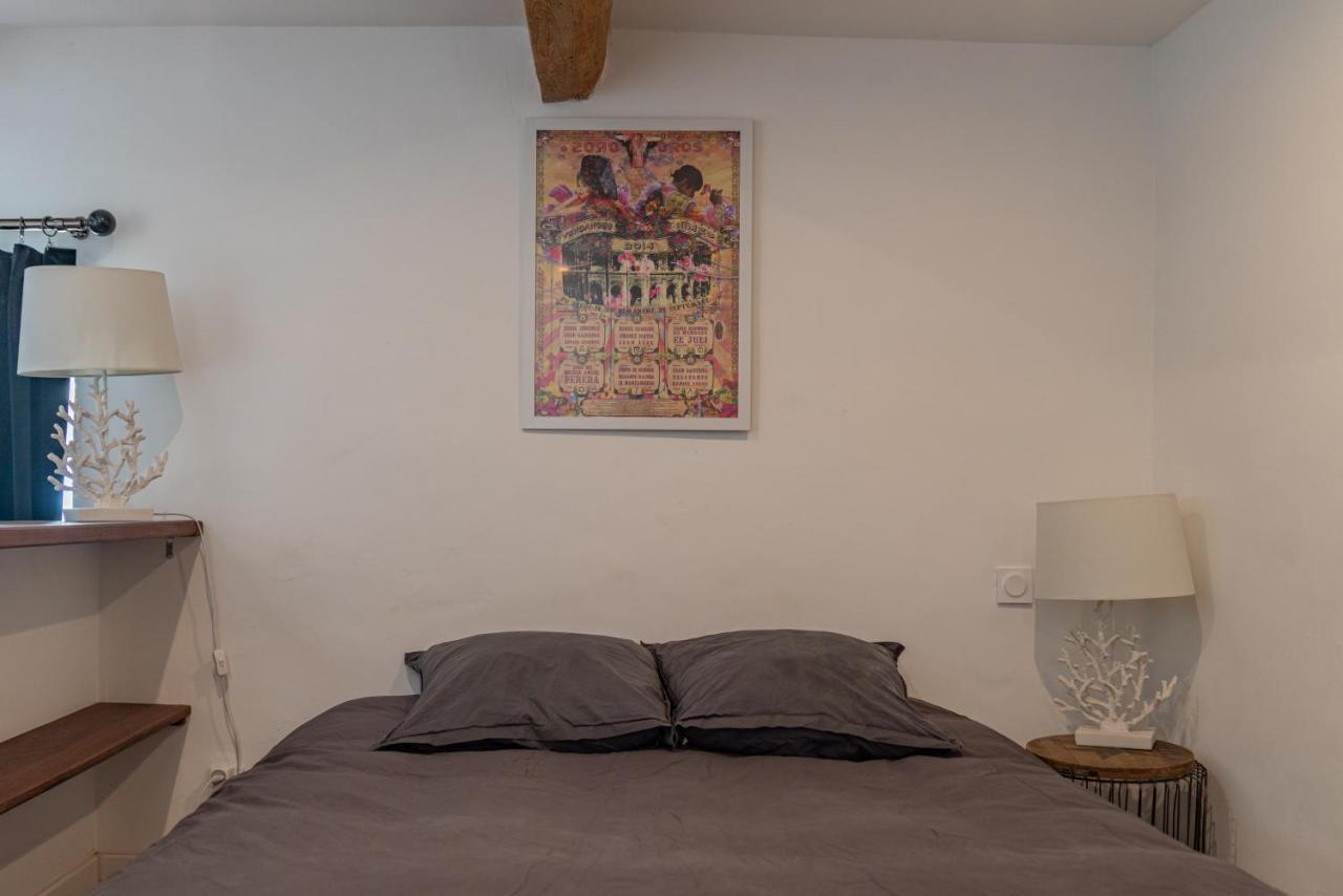 Loft Calme A La Maison Carree - Une Nuit A Nimes Exterior photo