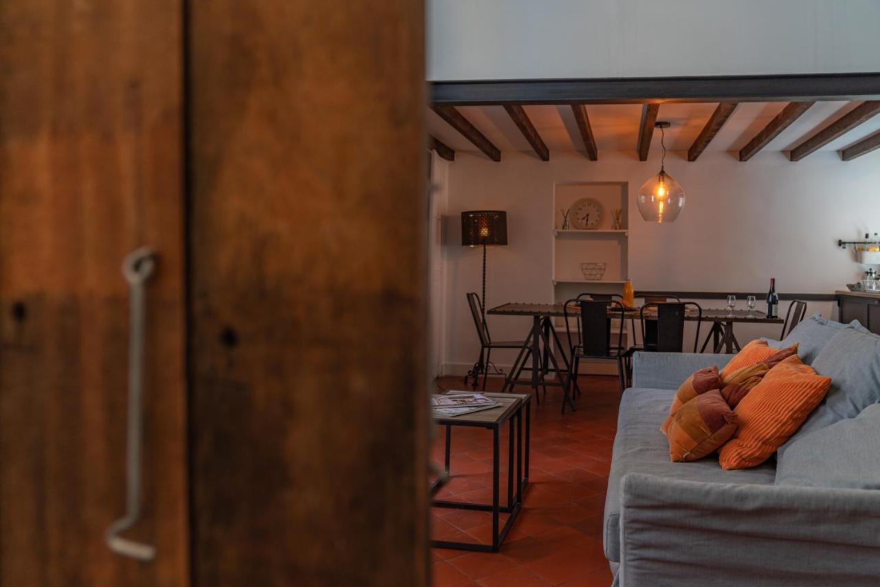 Loft Calme A La Maison Carree - Une Nuit A Nimes Exterior photo